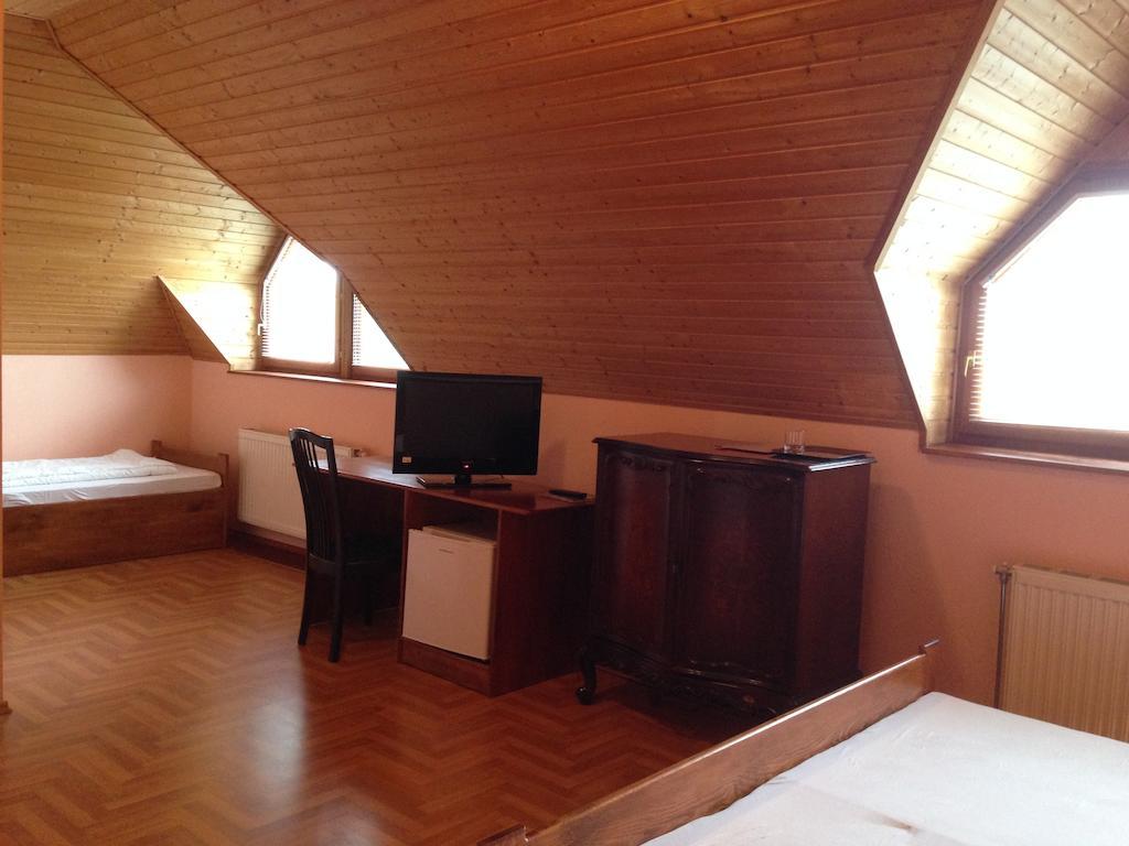 Juhasz Fogado Bed & Breakfast Fonyod Bagian luar foto