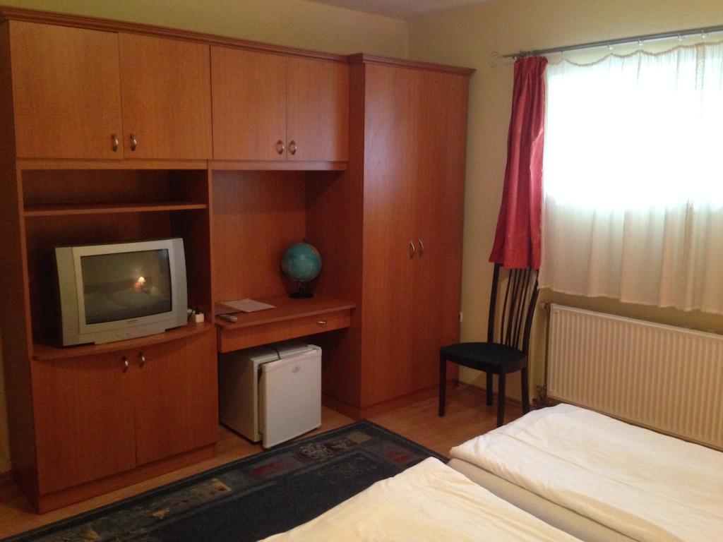 Juhasz Fogado Bed & Breakfast Fonyod Ruang foto